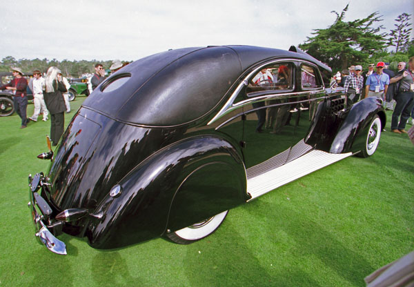 M-BASE エムベース ｜ 街角のクルマたちAtoZ